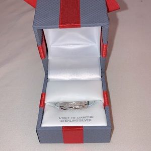 1/10 CT Diamond Sterling Silver Ring size 7